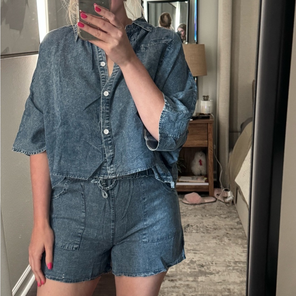 Medium denim wash casual comfy two piece matching set - Picture 4 of 8